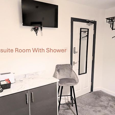 Blok 3 -Jacuzzi Suites, Apartment & Ensuite Rooms Blackpool Exterior photo
