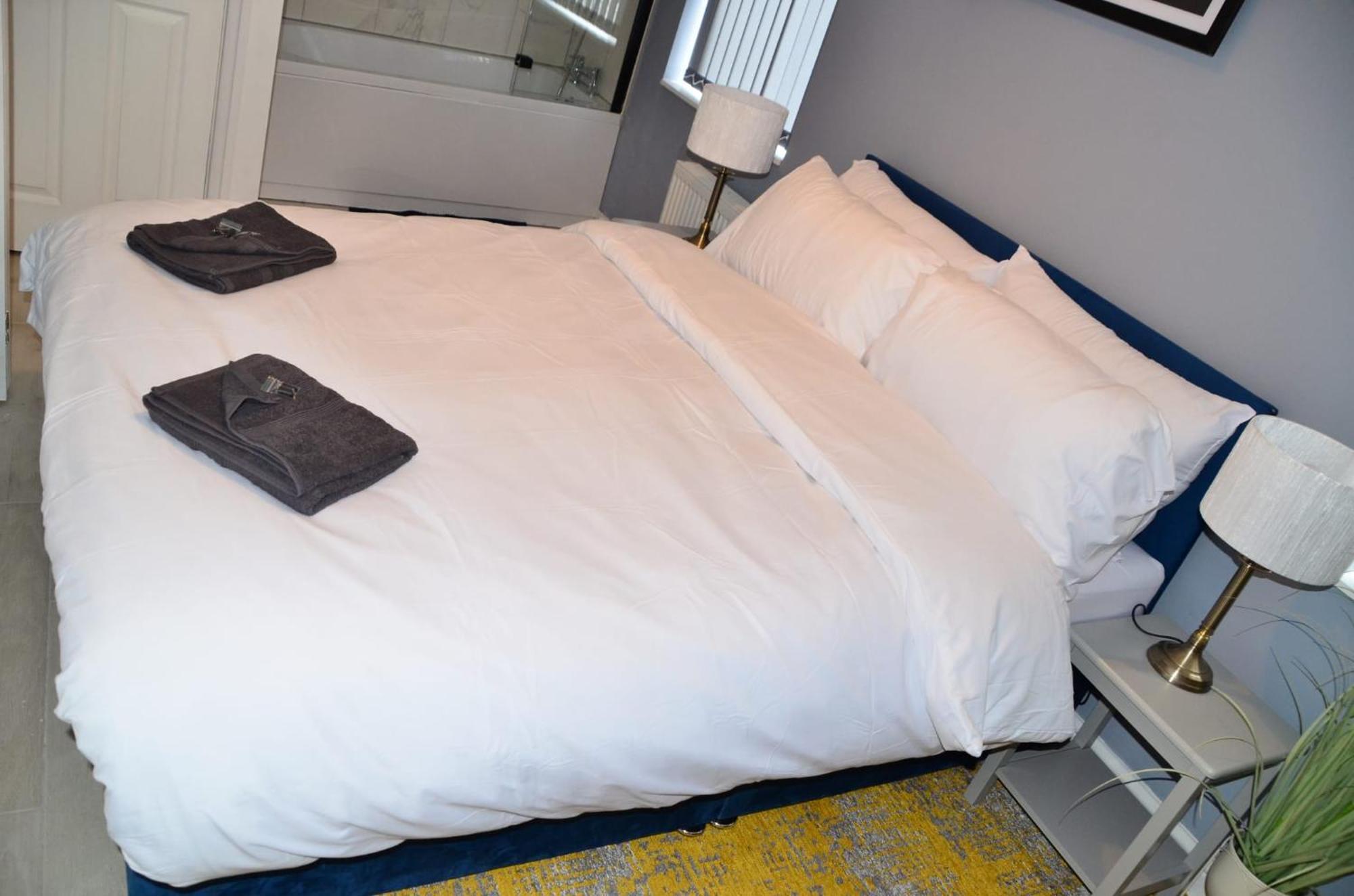 Blok 3 -Jacuzzi Suites, Apartment & Ensuite Rooms Blackpool Exterior photo