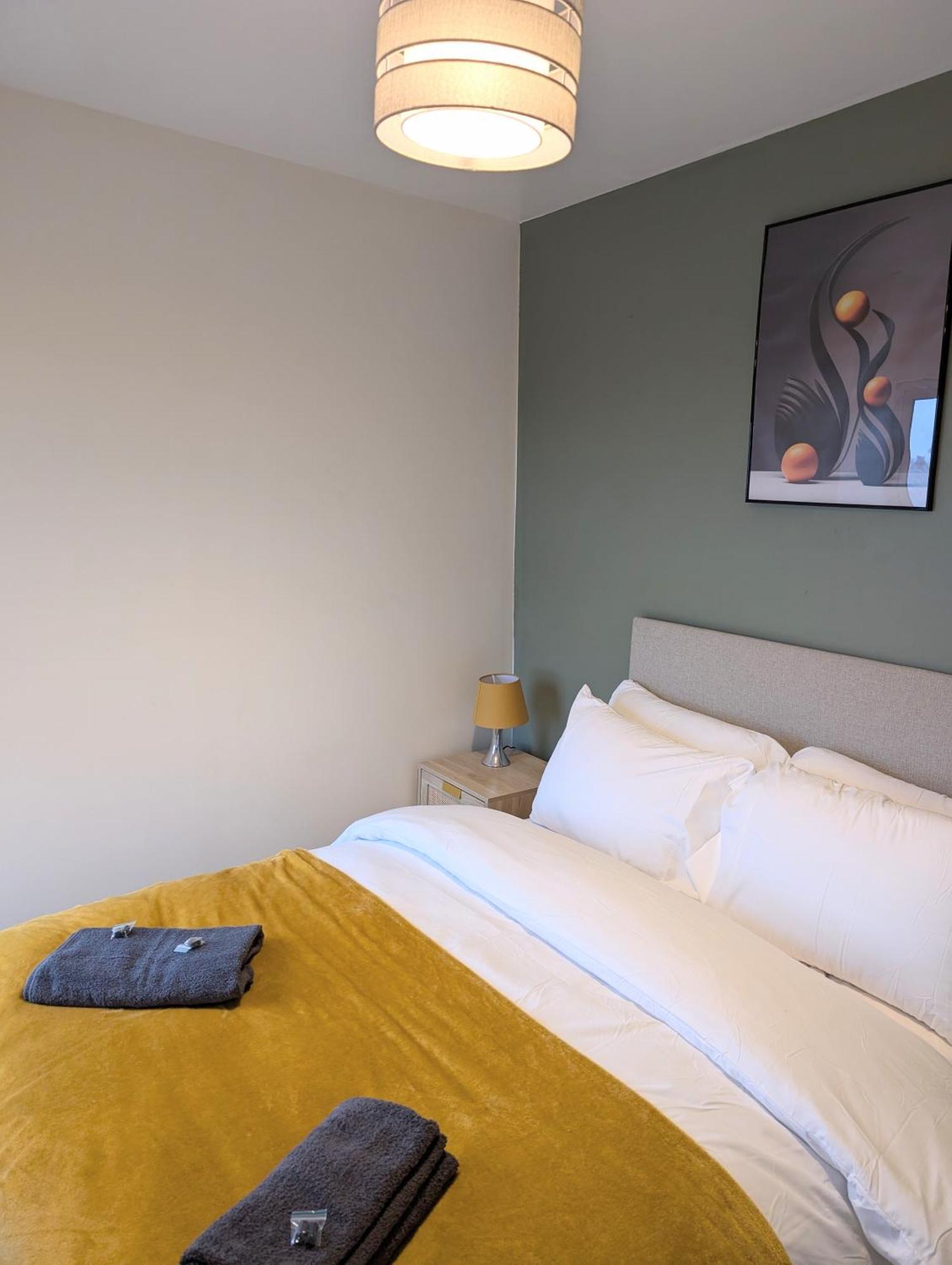Blok 3 -Jacuzzi Suites, Apartment & Ensuite Rooms Blackpool Exterior photo