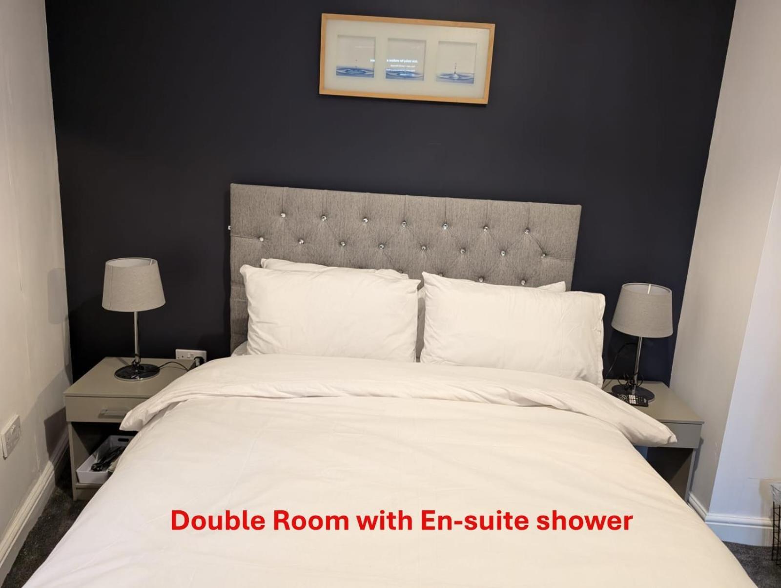 Blok 3 -Jacuzzi Suites, Apartment & Ensuite Rooms Blackpool Exterior photo