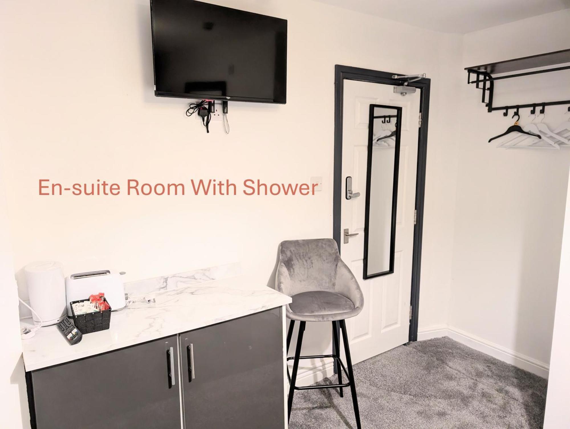 Blok 3 -Jacuzzi Suites, Apartment & Ensuite Rooms Blackpool Exterior photo
